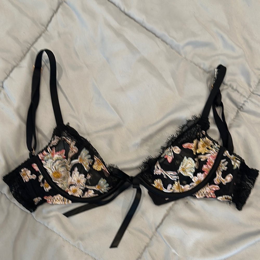 Floral Embroidered Black Bra